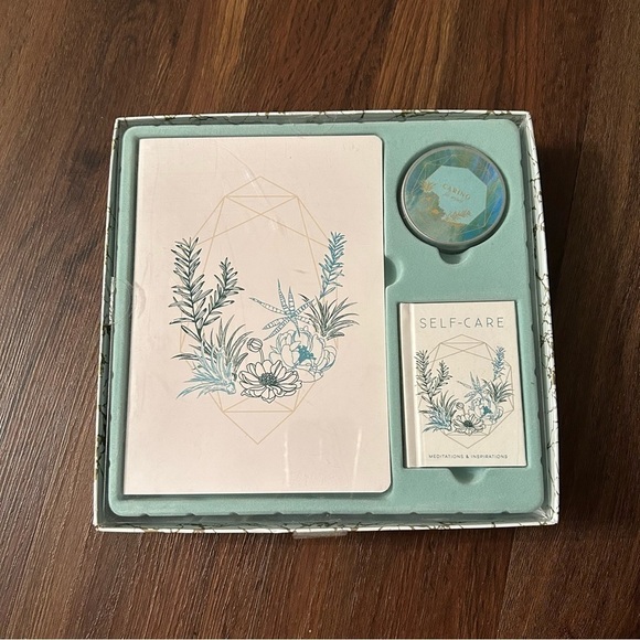 NEW Self-Care: A Day and Night Reflection Journal Gift Set (90 Days) - Picture 1 of 7
